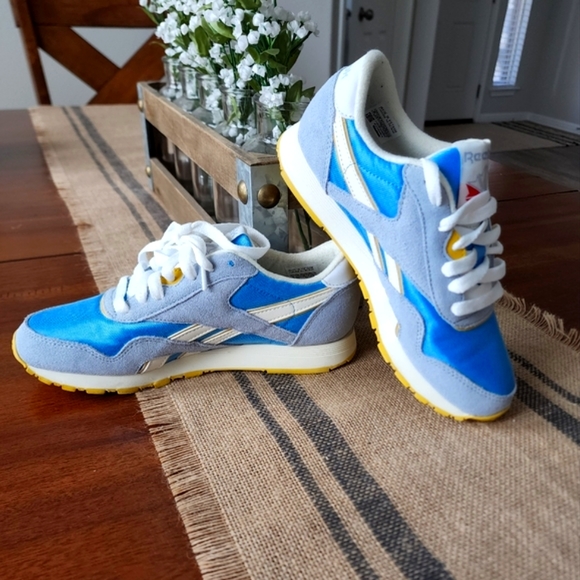 Reebok Shoes - Reebok Classic Nylon Women's Shoes 6